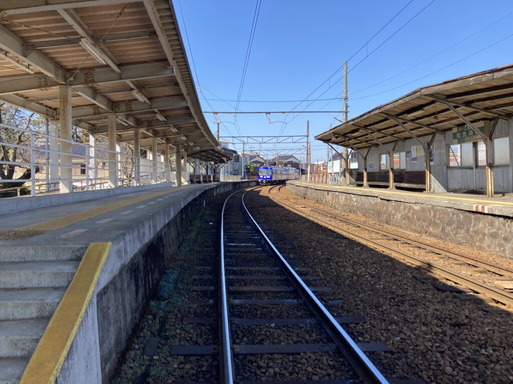 東新庄駅ホーム