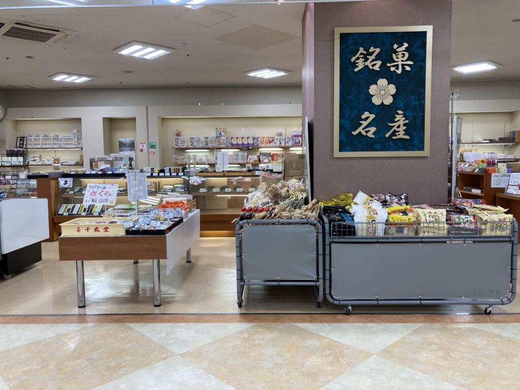 アピア内の富山銘菓売り場